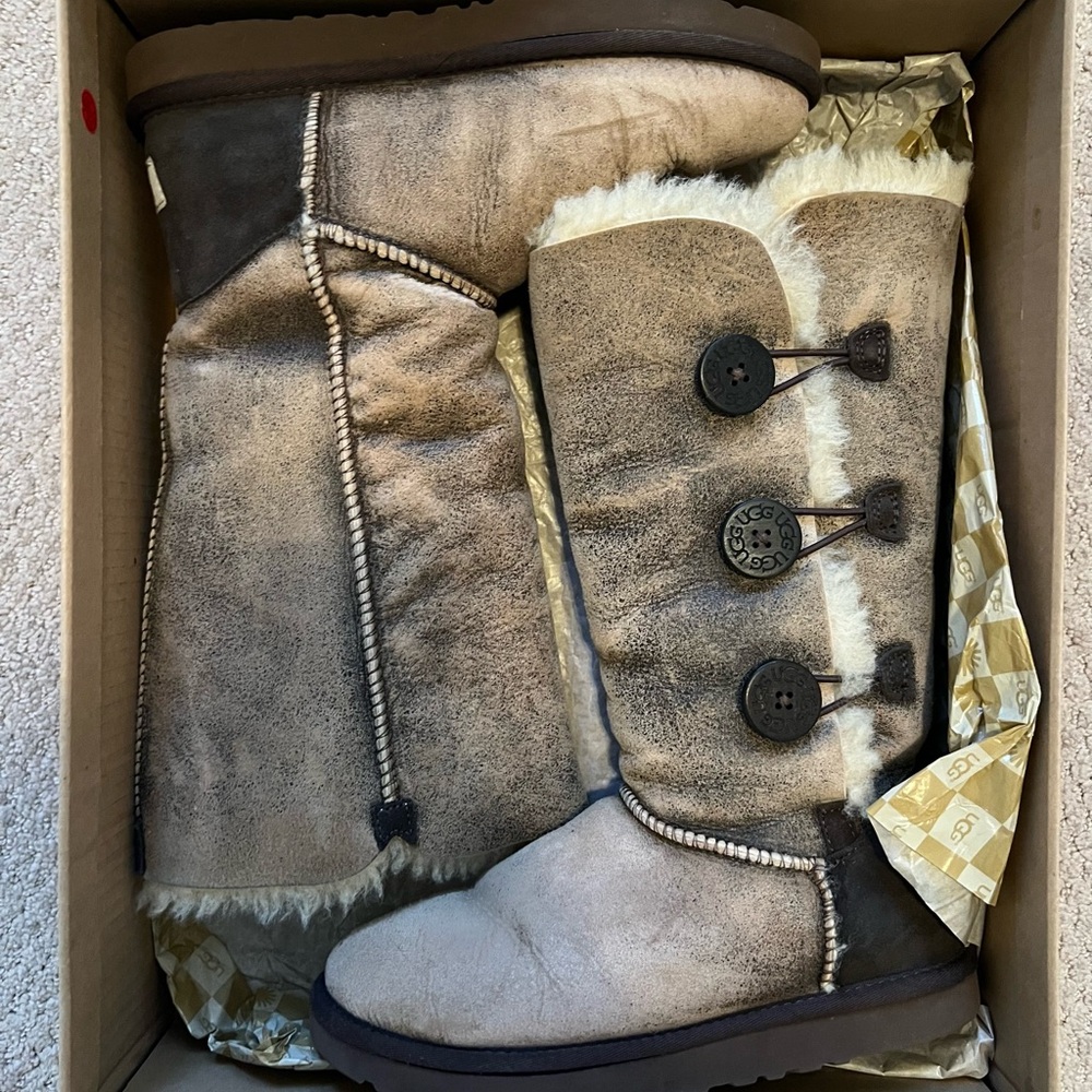 Bailey Button Triplet Bomber